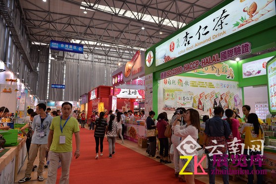 尼泊尔的拉线小木偶别具一格