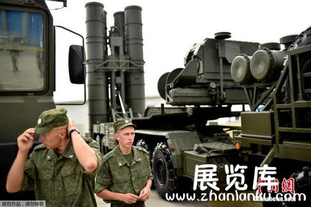 俄罗斯武器装备展开幕