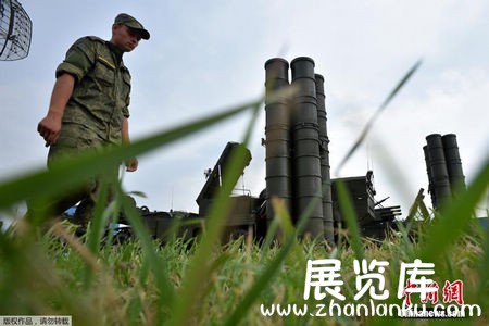 俄罗斯武器装备展开幕