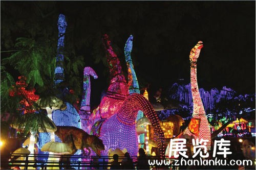 第21届自贡国际恐龙灯贸会今晚开幕