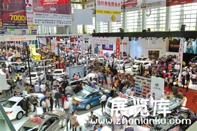 宁夏房&middot;车博览会迎来观展高峰 5月1日接待近8万人次