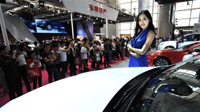 青岛车展1天成交1亿元 宝马卖出100台