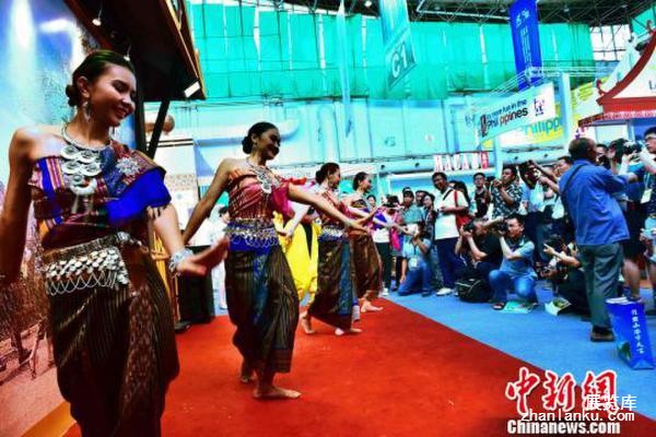 2015中国—东盟博览会旅游展落幕 人气爆棚迎客15万