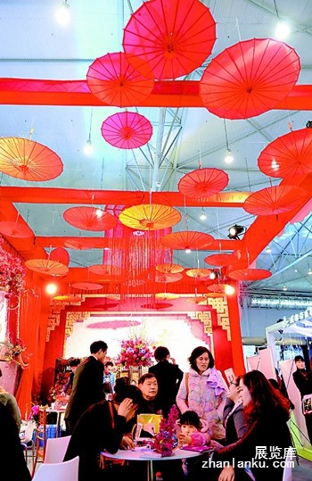 第十七届成都春季婚庆博览会热闹开场